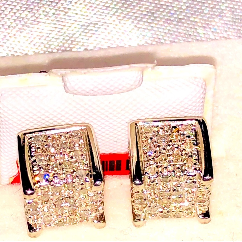 .90ct Real Diamond cube earrings CERTIFIED REAL !!